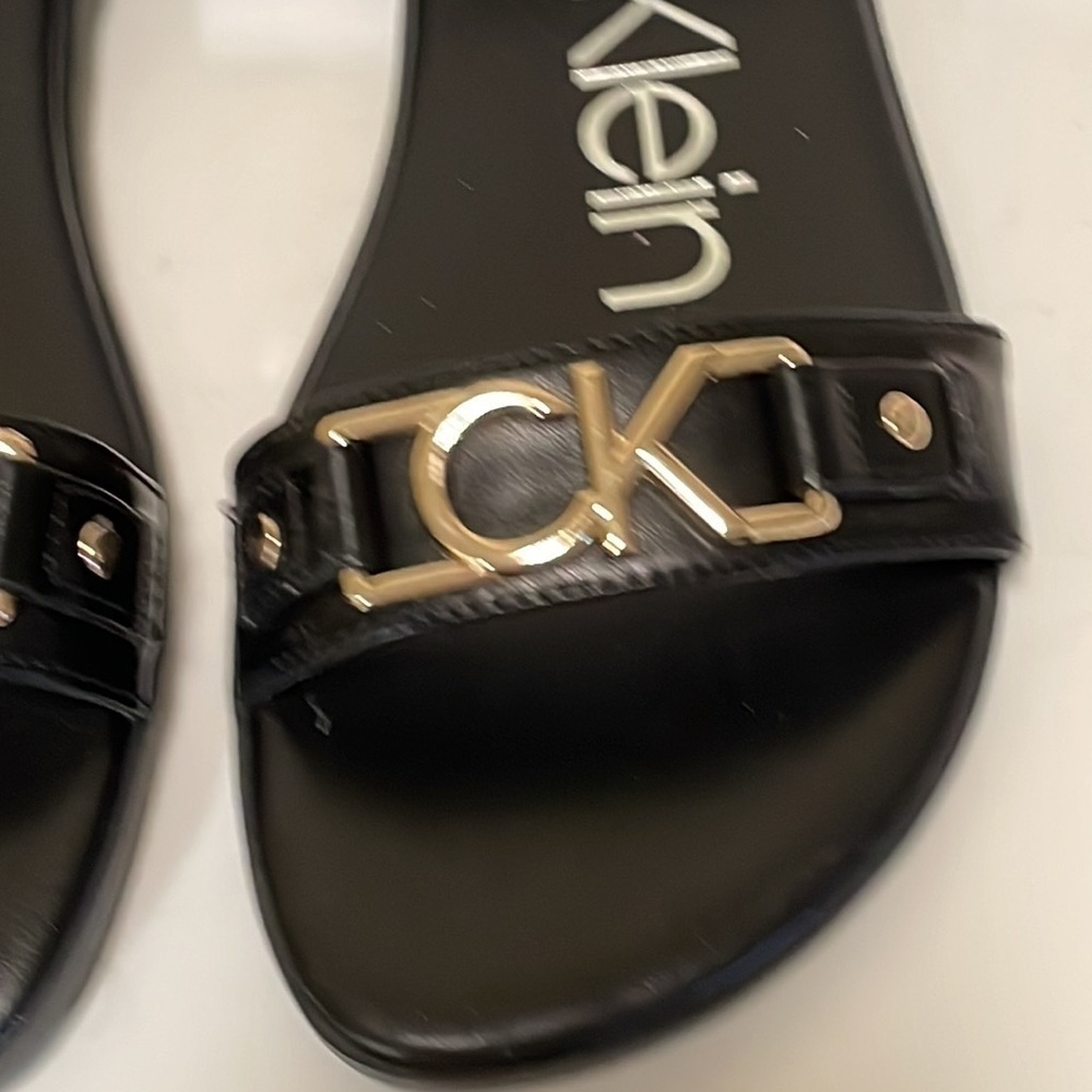 CALVIN KLEIN
Kckyle Ankle-Strap Sandals Size Size 6.5 - Picture 3 of 7